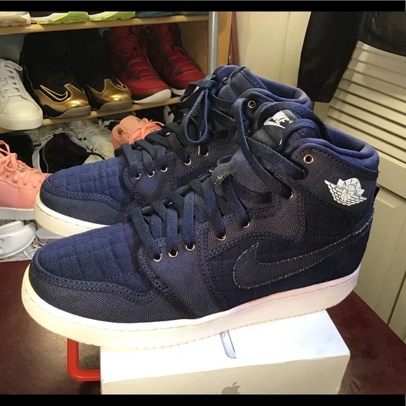 Jordan 1 RetroAJKO Blue Quilted - Picture 9 of 16